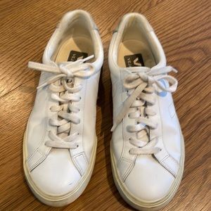 VEJA women’s sneakers